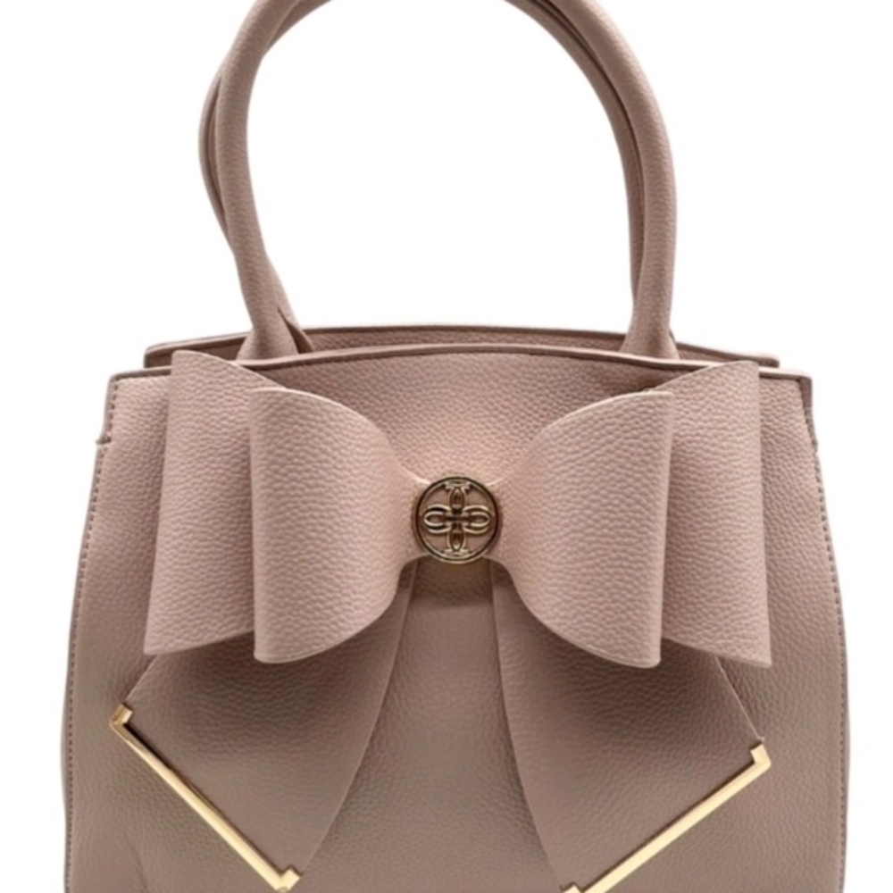 Chic Bow Satchel in Pink by [Brand]